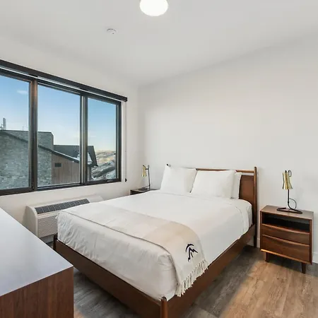 Pioche Village Park City Room photo