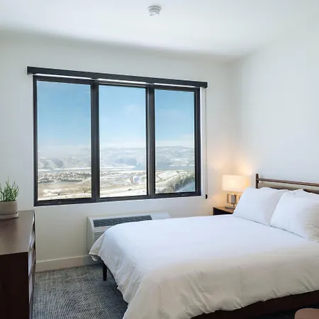 Pioche Village Park City Room photo