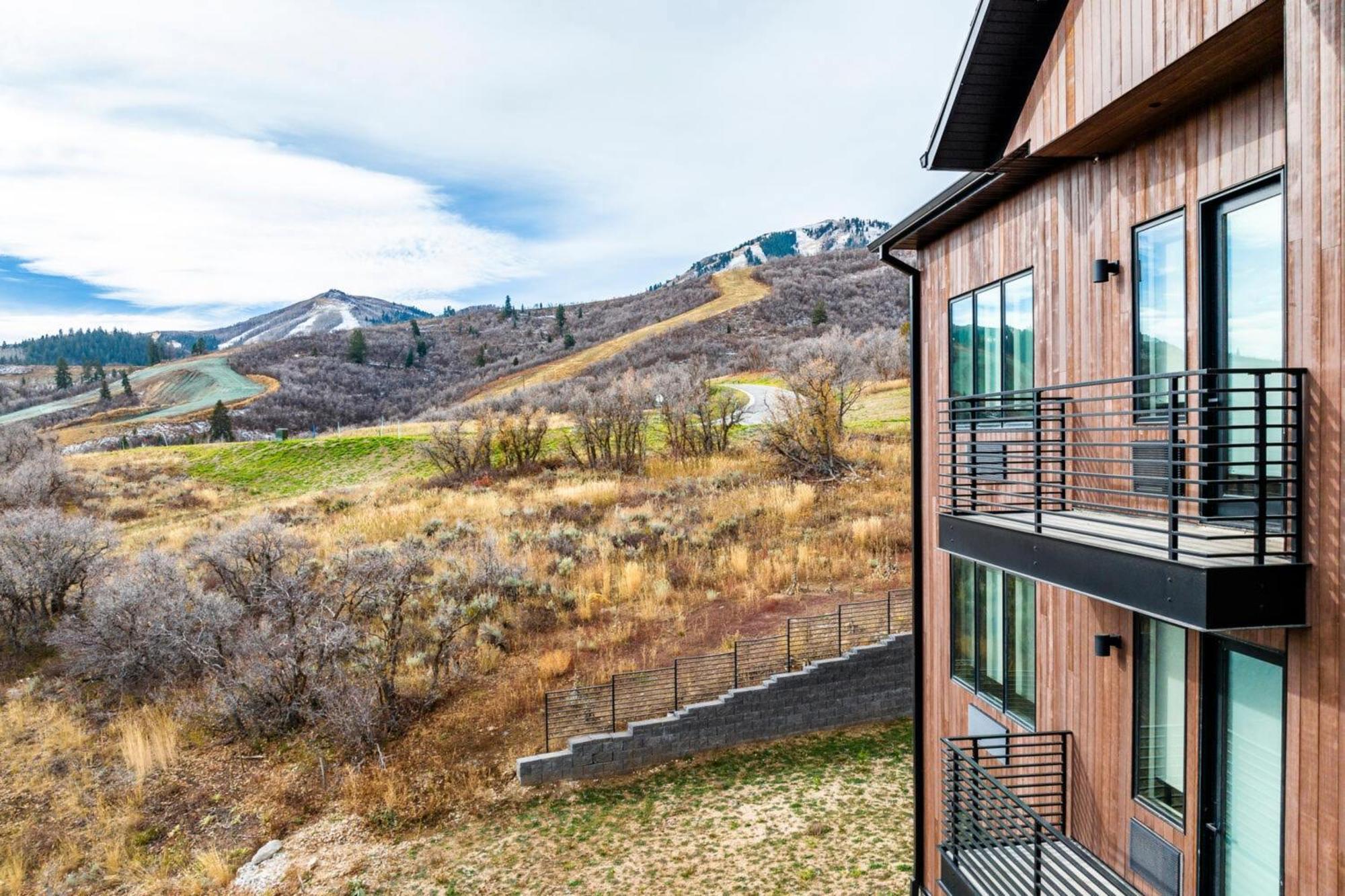 Pioche Village Park Hotel